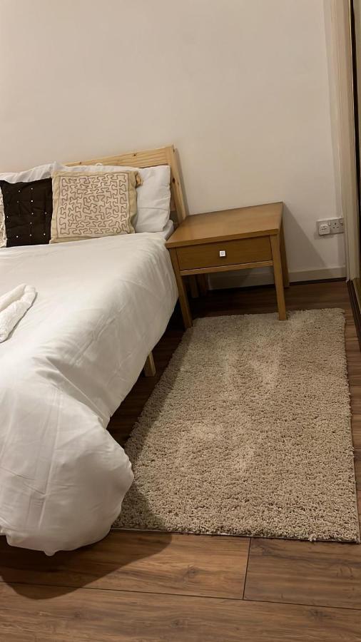 Smalinz Homes Finchley Londra Dış mekan fotoğraf