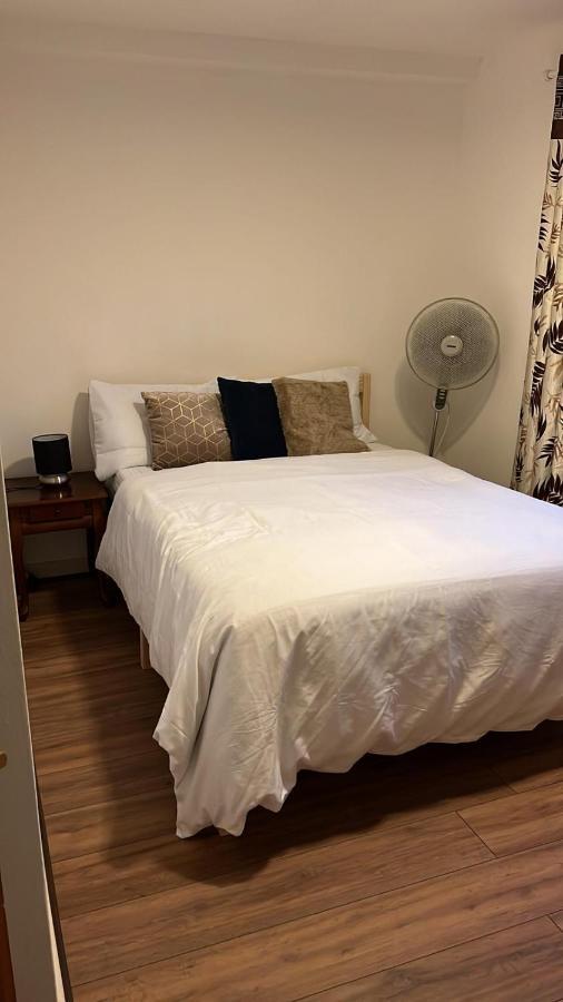 Smalinz Homes Finchley Londra Dış mekan fotoğraf