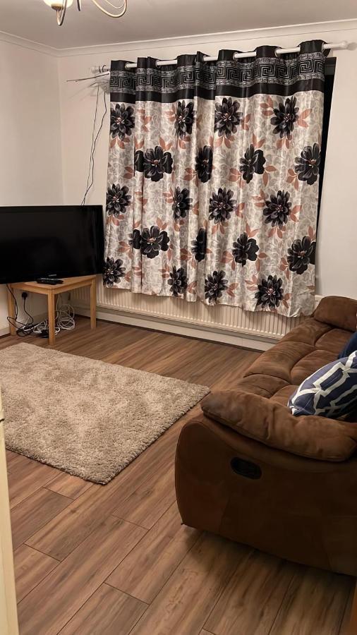 Smalinz Homes Finchley Londra Dış mekan fotoğraf