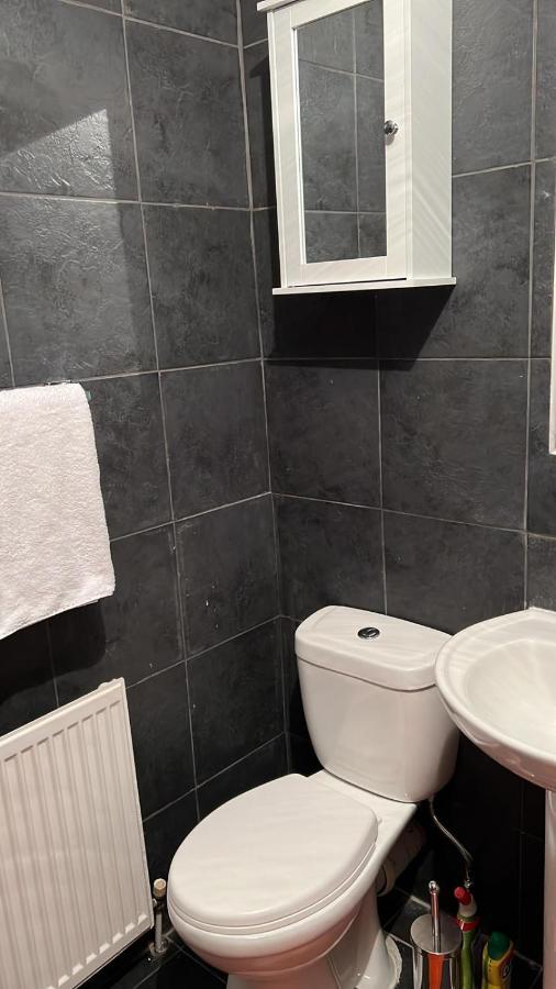 Smalinz Homes Finchley Londra Dış mekan fotoğraf