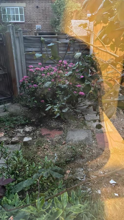 Smalinz Homes Finchley Londra Dış mekan fotoğraf